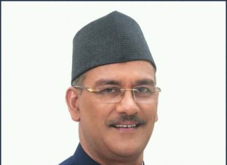 कुछ असामाजिक तत्वों द्वारा सोशल मीडिया पर 10 दिन का लॉक डाउन की खबर वायरल की जा रही है। यह खबर पूरी तरह से असत्य और भ्रामक है। इस तरह का कोई प्रस्ताव नहीं है। इस गलत समाचार का प्रसारण करने वालों के विरुद्ध कानूनी कार्रवाई की जा रही है।