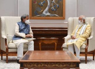मुख्यमंत्री श्री तीरथ सिंह रावत ने सोमवार को नई दिल्ली में प्रधानमंत्री श्री नरेन्द्र मोदी से भेंट की।