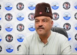 रानीपोखरी में टूटे महत्वपूर्ण पुल को 48 घंटे में तैयार कर शुरू कर देंगे आवाजाही, राजनीति से हटकर लोगों की समस्या को देखते कर्नल कोठियाल ने सरकार को दिया सुझाव
