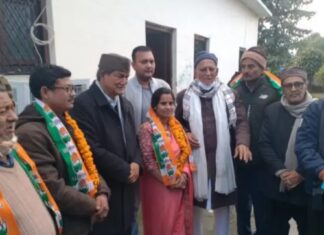 पूर्व मुख्यमंत्री हरीश रावत ने BJP को दिया बड़ा झटका ,ब्लॉक प्रमुख ने ली कांग्रेस की सदस्यता