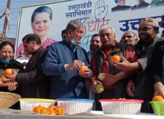 उत्तराखंड:कांग्रेस भवन में नींबू सन्नी पार्टी, हरीश रावत ने कसा भाजपा पर तंज, कहा वहां चलेंगे लट्ठ