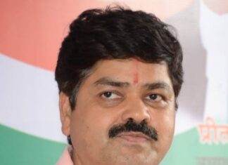 कांग्रेस प्रदेश अध्यक्ष गोदियाल ने घर-घर पहुंचकर मांगे वोट