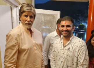 अमिताभ बच्चन ने लिखा है, ‘हे गंगा मैया, हे गंगा मैया, तू जाना नाहीं हमें रे, हे गंगा गंगा मैया। सब जन मिलकर पूजा करें हैं, सब जन मिलकर पूजा करें हैं। मैं आरती उतारूँ रे, हे गंगा मैया वही उत्तराखंड में बॉलीवुड के फ़िल्म प्रोडक्शन से जुड़े अभिनव थापर ने महानायक अभिताभ बच्चन को भेंट कर उत्तराखंड में शूटिंग पर आने के लिये धन्यवाद दिया