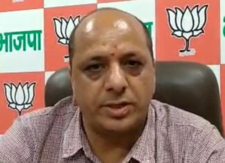 भाजपा ने गैरसैण सत्र की आड़ में प्रदेश सरकार के बजट की आलोचना करने वाले पूर्व मुख्यमंत्री हरीश रावत पर कटाक्ष करते हुए कहा कि हमेशा पृथक राज्य निर्माण के खिलाफ रहने वाले कोंग्रेसी नेता अब गैरसैण के विकास का रोना रो रहे हैं