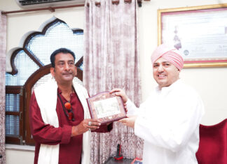 अभिनेता हेमंत पाण्डे ने देहरादून का नाम दून कैसें पड़ा ? इस बारे में सम्पूर्णं जानकारी प्राप्त करने के लिए उन्होंने श्री दरबार साहिब की ऐतिहासिक धार्मिक विरासत की पृष्ठभूमि को जाना व समझा।