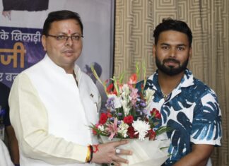 मुख्यमंत्री पुष्कर सिंह धामी ने नई दिल्ली स्थित उत्तराखण्ड सदन में आयोजित कार्यक्रम में क्रिकेटर ऋषभ पंत को उत्तराखण्ड ब्रांड एम्बेस्डर के रूप में सम्मानित किया।