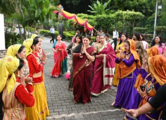 सिविल सर्विस ऑफ़िसर्स वाइव्स एसोसिएशन द्वारा ओल्ड मसूरी रोड, देहरादून स्थित सिविल सर्विस इंस्टीट्यूट में आयोजित संजीवनी दिवाली फेस्ट – 2022 का रविवार को समापन हुआ, इस समापन समारोह के अवसर पर श्रीमती गीता धामी ने मुख्य अतिथि के रुप में प्रतिभाग किया।