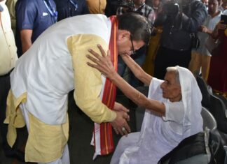 कन्नौज निवासी बुजुर्ग स्वतंत्रता संग्राम सेनानी श्रीमती रामप्यारी ने मुख्यमंत्री को पत्र भेजकर जताया है आभार मुख्यमंत्री की बुर्जुगों को सम्मान देने की कार्यप्रणाली बनेगी प्रेरणादायी