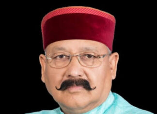 भारतीय जनता पार्टी हाईकमान के निर्देश पर प्रदेश के लोक निर्माण, पर्यटन, सिंचाई, पंचायतीराज, ग्रामीण निर्माण, जलागम, धर्मस्व एवं संस्कृति मंत्री और भाजपा के वरिष्ठ नेता सतपाल महाराज द्वितीय चरण के प्रचार हेतु गुजरात रवाना हो गये हैं।