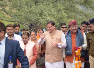 मुख्यमंत्री पुष्कर सिंह धामी ने सोमवार को 20 करोड़ 44 लाख 16 हजार की लागत से विकास खंड अगस्त्यमुनि के कोठगी में बनने वाले नर्सिंग कॉलेज का भूमि पूजन एवं शिलान्यास किया।