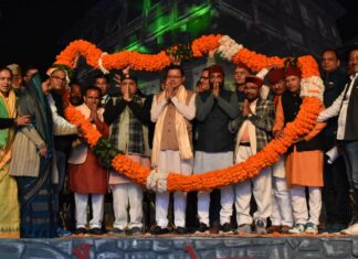 मुख्यमंत्री पुष्कर सिंह धामी ने सोमवार को गौचर में 70वें राजकीय औद्योगिक विकास एवं सांस्कृतिक मेले का विधिवत् उद्घाटन किया।