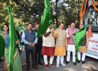 मुख्यमंत्री पुष्कर सिंह धामी ने रविवार को मुख्यमंत्री कैम्प कार्यालय से देहरादून स्मार्ट सिटी के अन्तर्गत 10 इलैक्ट्रिक बसों का विस्तारित मार्ग आई०एस०बी०टी० से मालदेवता एवं आई०एस०बी०टी० से सहसपुर रोड के संचालन का शुभारम्भ किया।