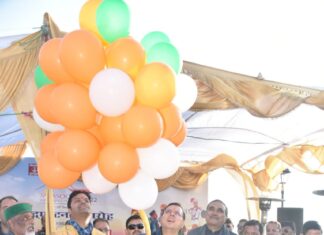 मुख्यमंत्री पुष्कर सिंह धामी ने सोमवार को मसूरी विंटर लाइन कार्निवल 2022 का शुभारंभ किया मुख्यमंत्री पुष्कर सिंह धामी ने विंटर लाइन कार्निवाल में आयोजित सांस्कृतिक कार्यक्रमों का अवलोकन किया |