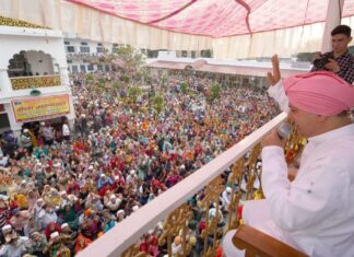 श्री महाराज जी ने जिलाधिकारी, वरिष्ठ पुलिस अधीक्षक, सिटी मैजिस्ट्रट व मीडिया को मेले के सफल आयोजन में सहयोग के लिए आभार जताया