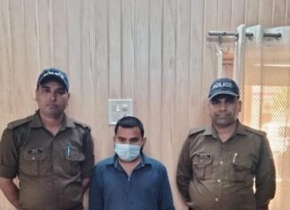 50000/- के इनामी अभियुक्त को भगवानपुर क्षेत्र से दबोचा नौकरी के नाम पर ठगी मामले में अभियुक्त के खिलाफ लक्सर में है मुकदमा दर्ज