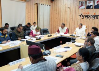 जन समस्याओं का शीघ्रता से हो समाधान..योजनाओं के क्रियान्वयन में प्रक्रियाओं के सरलीकरण पर दिया जाए ध्यान- मुख्यमंत्री