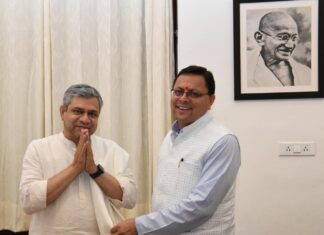 मुख्यमंत्री धामी ने केंद्रीय रेल मंत्री अश्विनी वैष्णव से टनकपुर-देहरादून के मध्य एक जनशताब्दी रेल सेवा और दिल्ली- रामनगर के मध्य शताब्दी एक्सप्रेस रेल सेवा संचालित किए जाने के अनुरोध किया