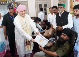 महानिर्वाण पर्व पर सेवा की मिसाल, संगत ने दान किया 142 यूनिट रक्त